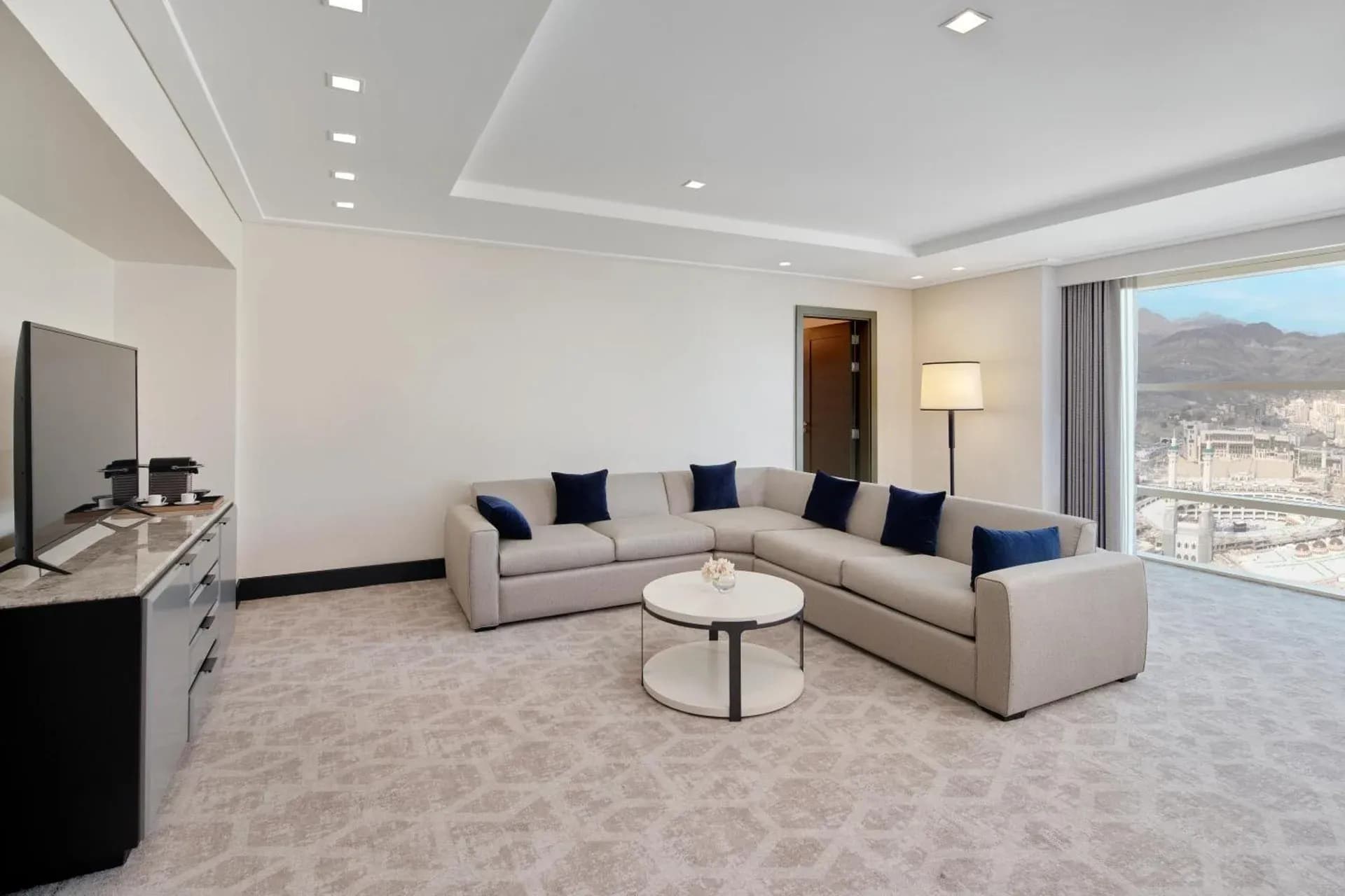 Premium Address Jabal Omar 