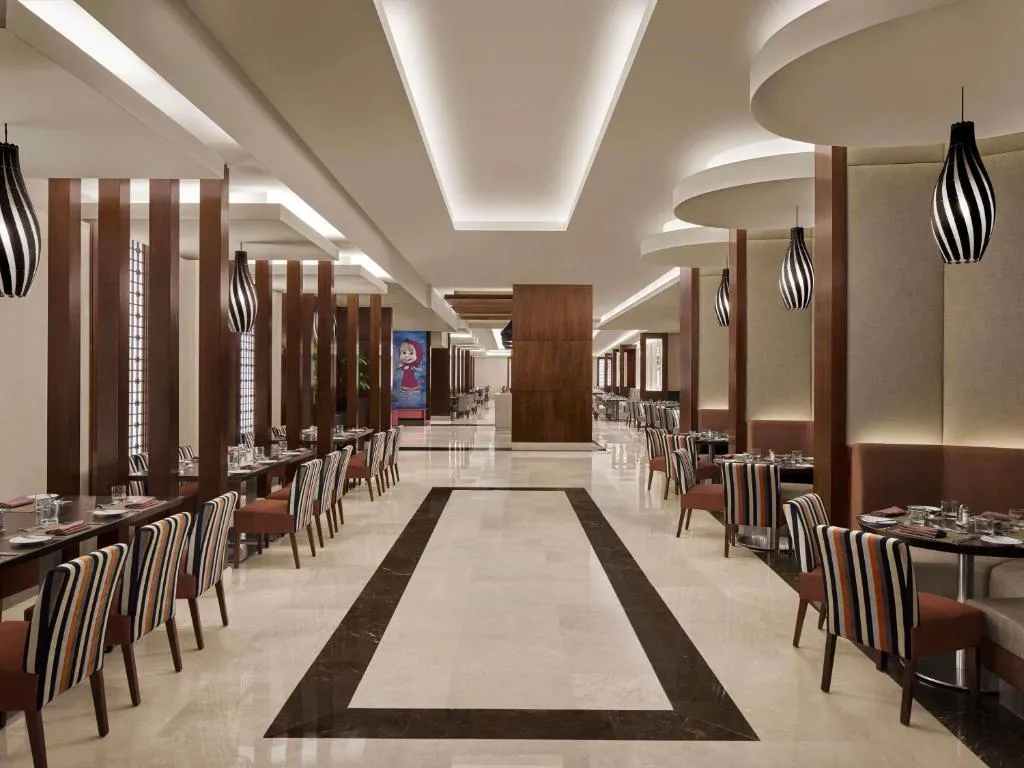 IZI Swissotel (Premium+)