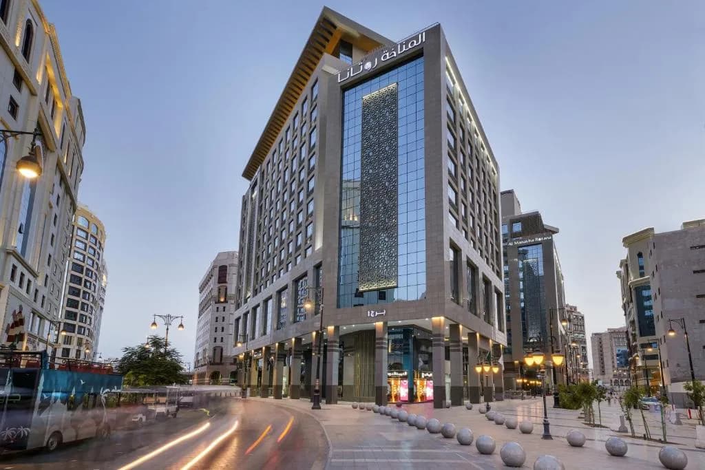 IZI Swissotel Сентябрь 
