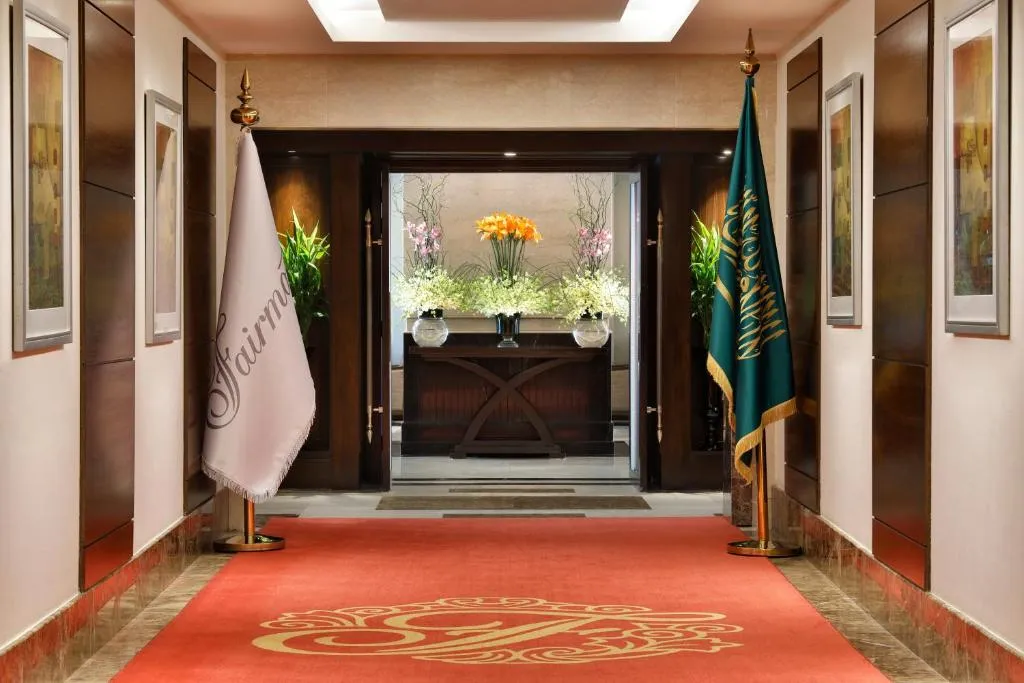 IZI Fairmont Октябрь