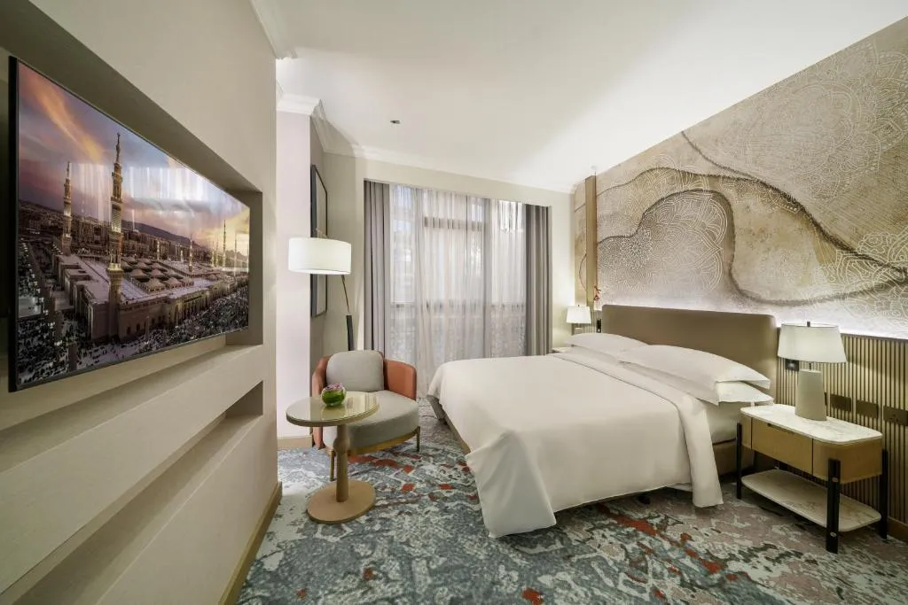 IZI Swissotel (Premium+)