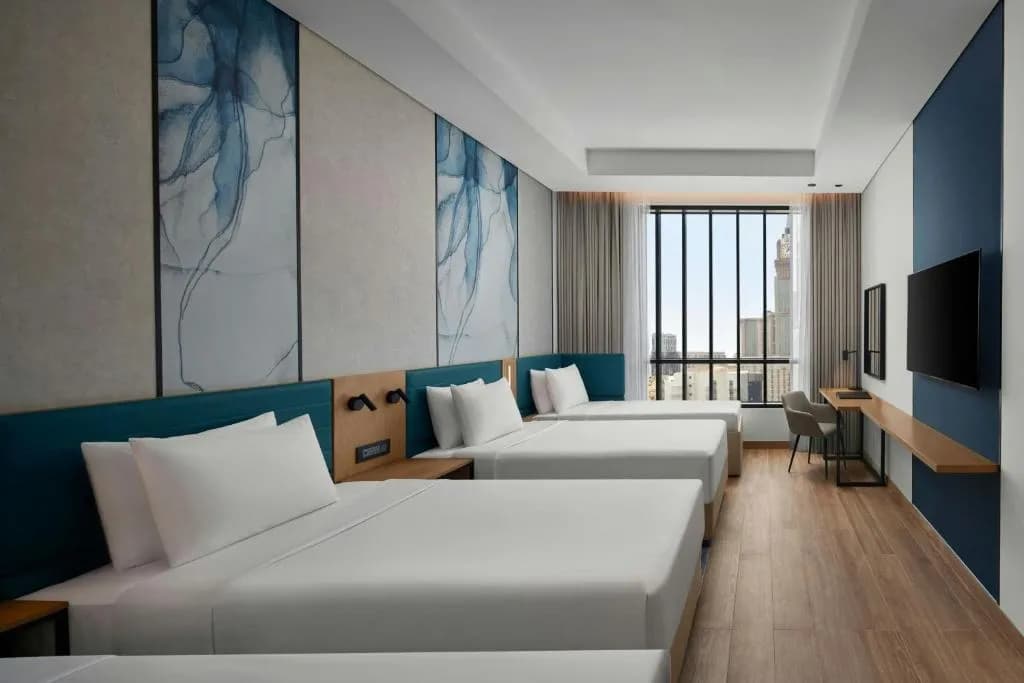 NIYET Courtyard Cентябрь 