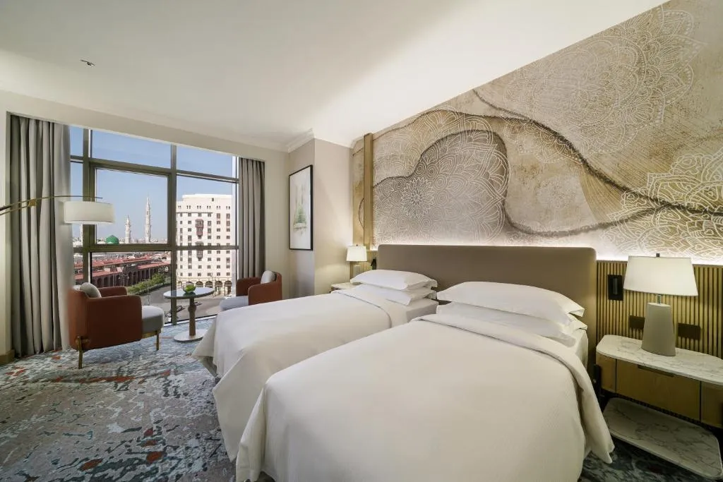 IZI Swissotel (Premium+)