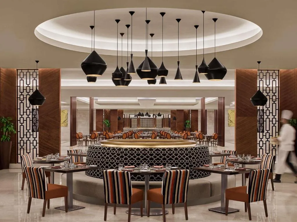IZI Swissotel (Premium+)