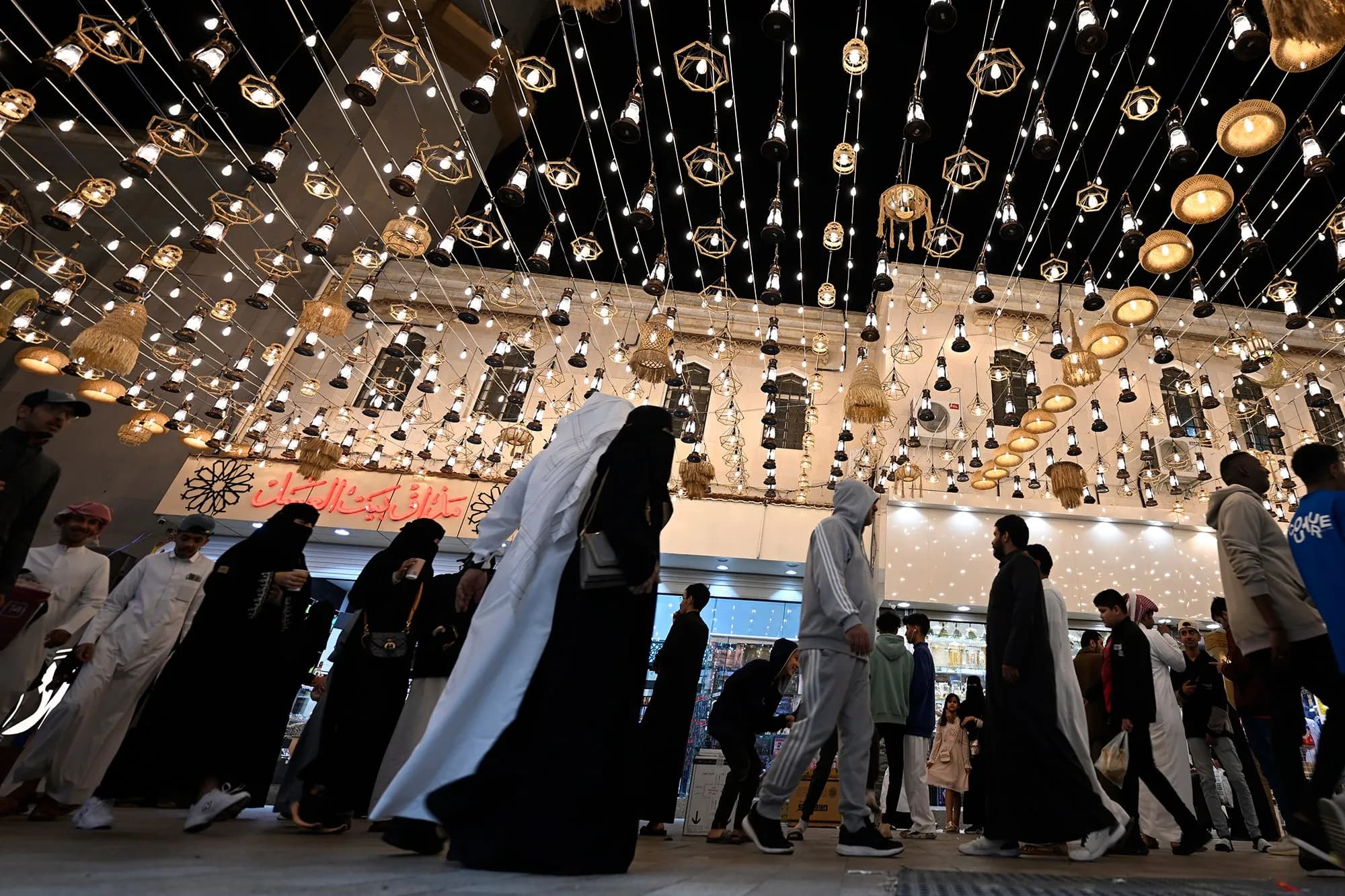 Taif: 4 Days / 3 Nights of Roses, Mountains & Souqs