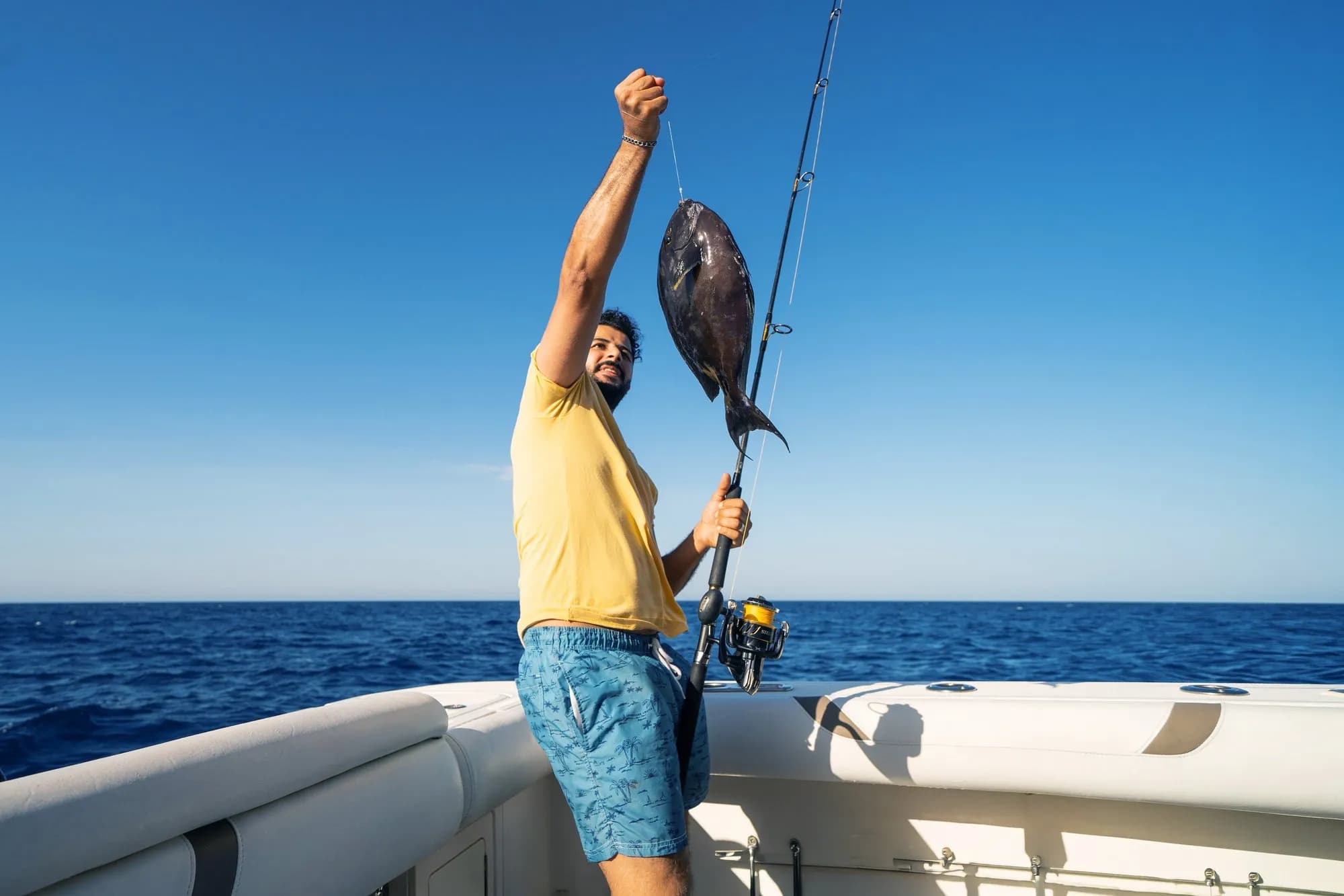 Yanbu: Red Sea Trip with Snorkelling & Fishing